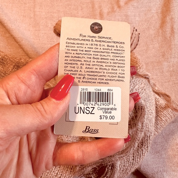 Pink Bass Shawl - Picture 2 of 3